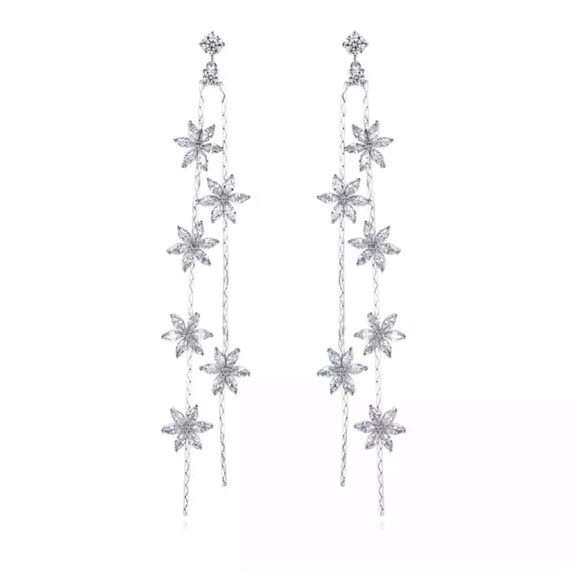 Swarovski Crystals Dangle Earrings The Shirin - Picture 5 of 7
